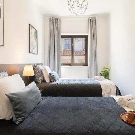 Host Wise - Comfy Minimalist Flat Apartman Porto
