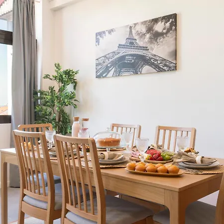 Host Wise - Comfy Minimalist Flat Appartement