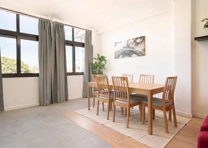 Appartement Host Wise - Comfy Minimalist Flat