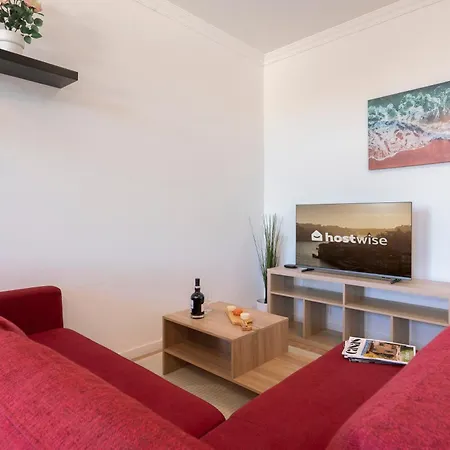 Host Wise - Comfy Minimalist Flat * بورتو